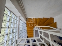 Hatvan Üzlethelyiség