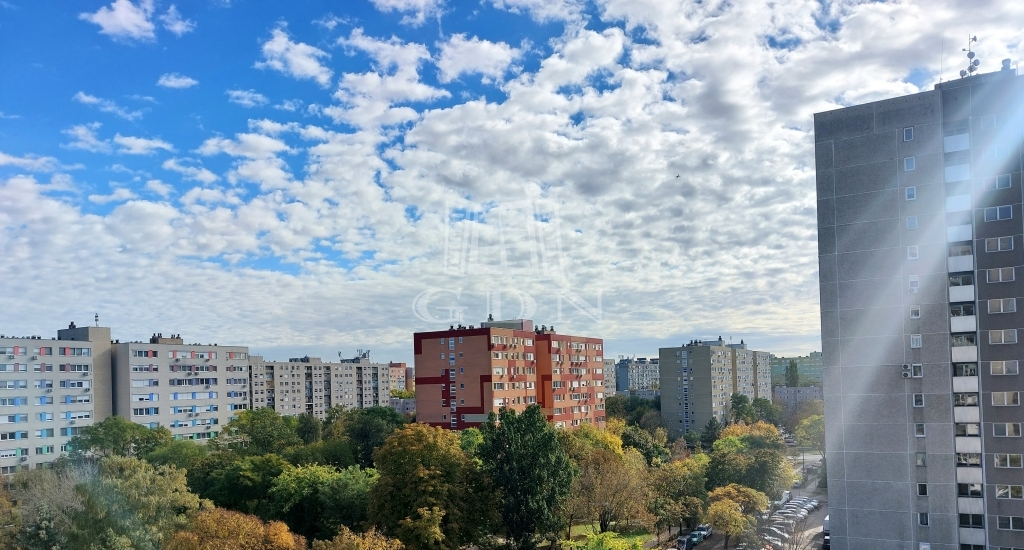 Продается Budapest XIV. kerület Квартира (панель)