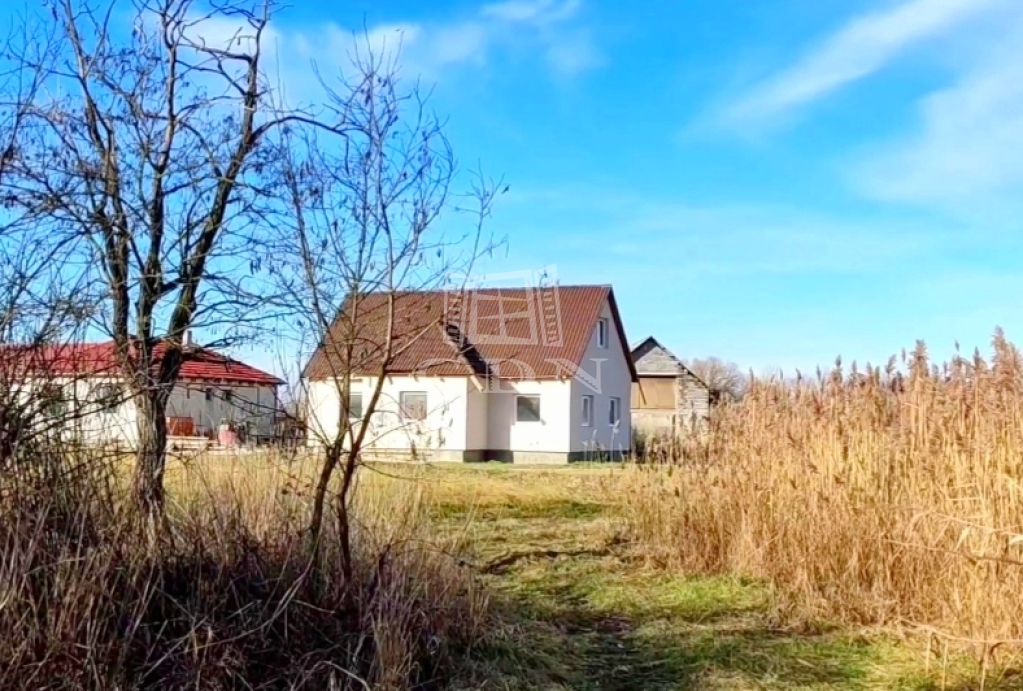 Vânzare Onga Casa Familiala